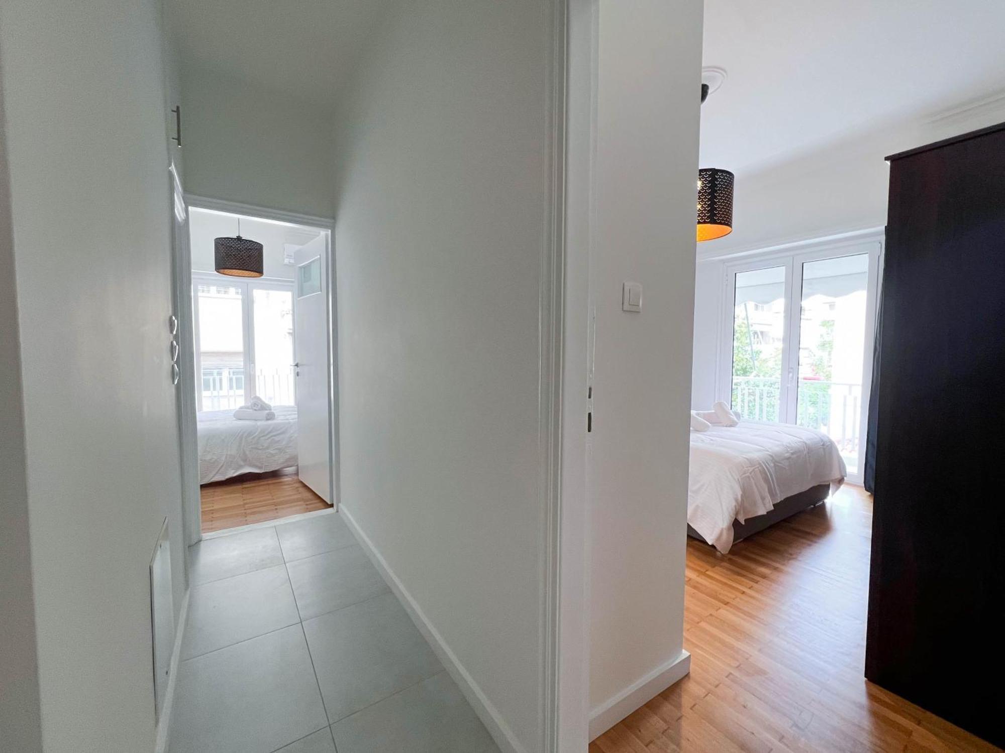 Family Two Bedroom Apartment Benaki Atenas Exterior foto