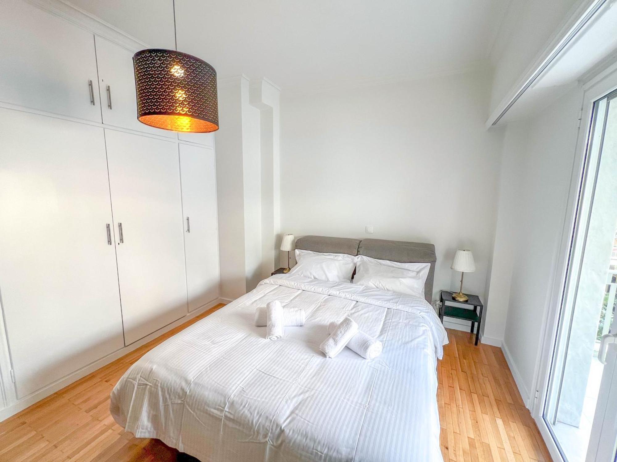 Family Two Bedroom Apartment Benaki Atenas Exterior foto