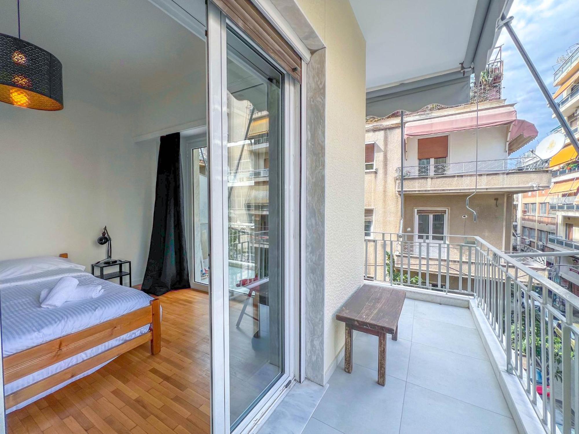 Family Two Bedroom Apartment Benaki Atenas Exterior foto